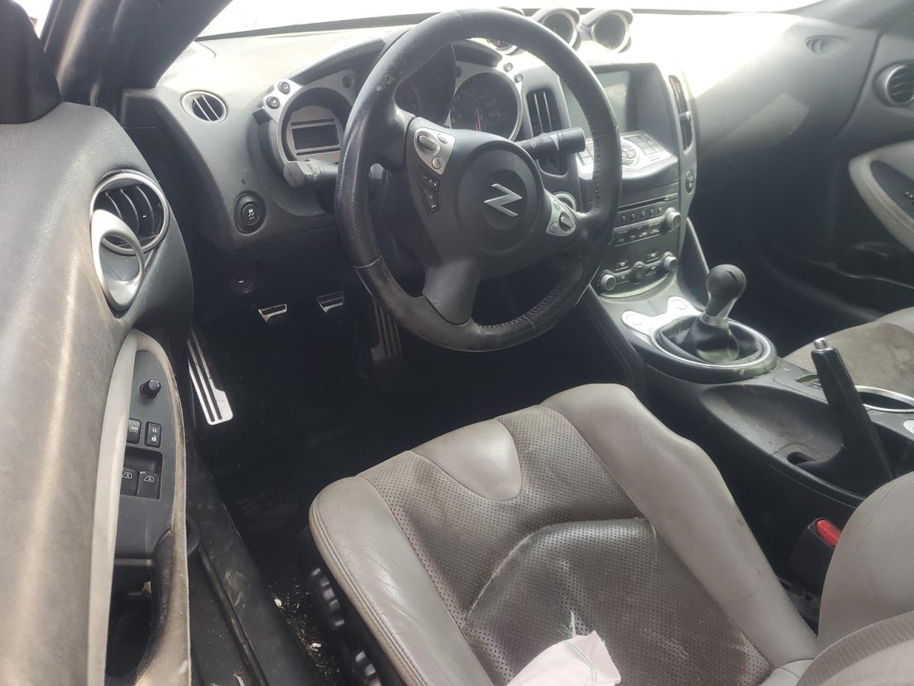 2012 Nissan 370Z - Image 8