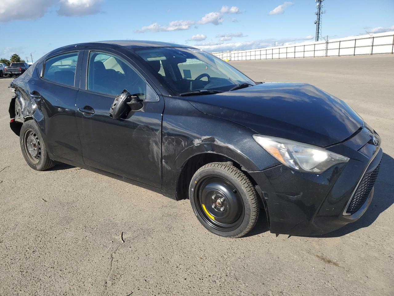 2019 Toyota Yaris - Image 4