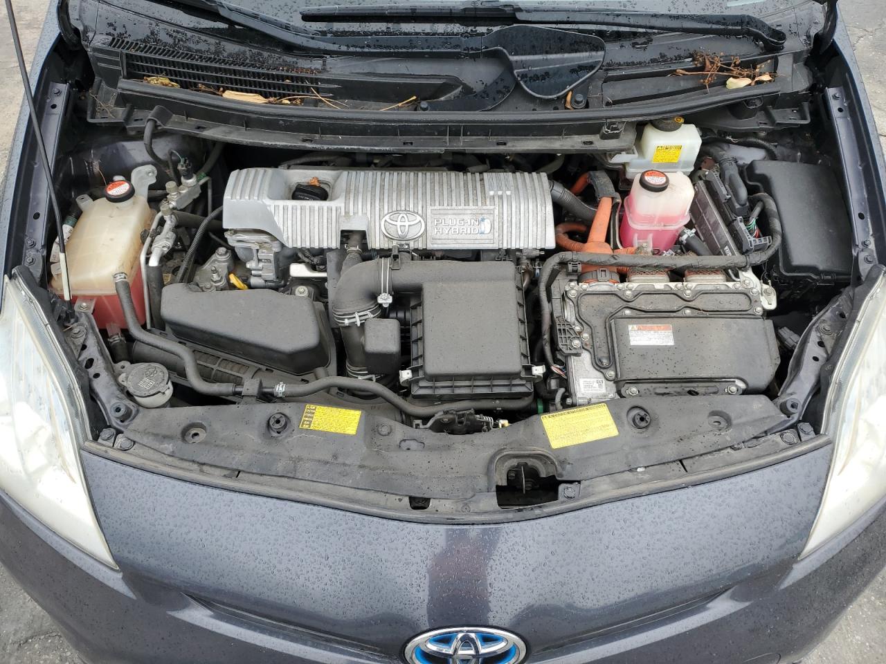2014 Toyota Prius - Image 11