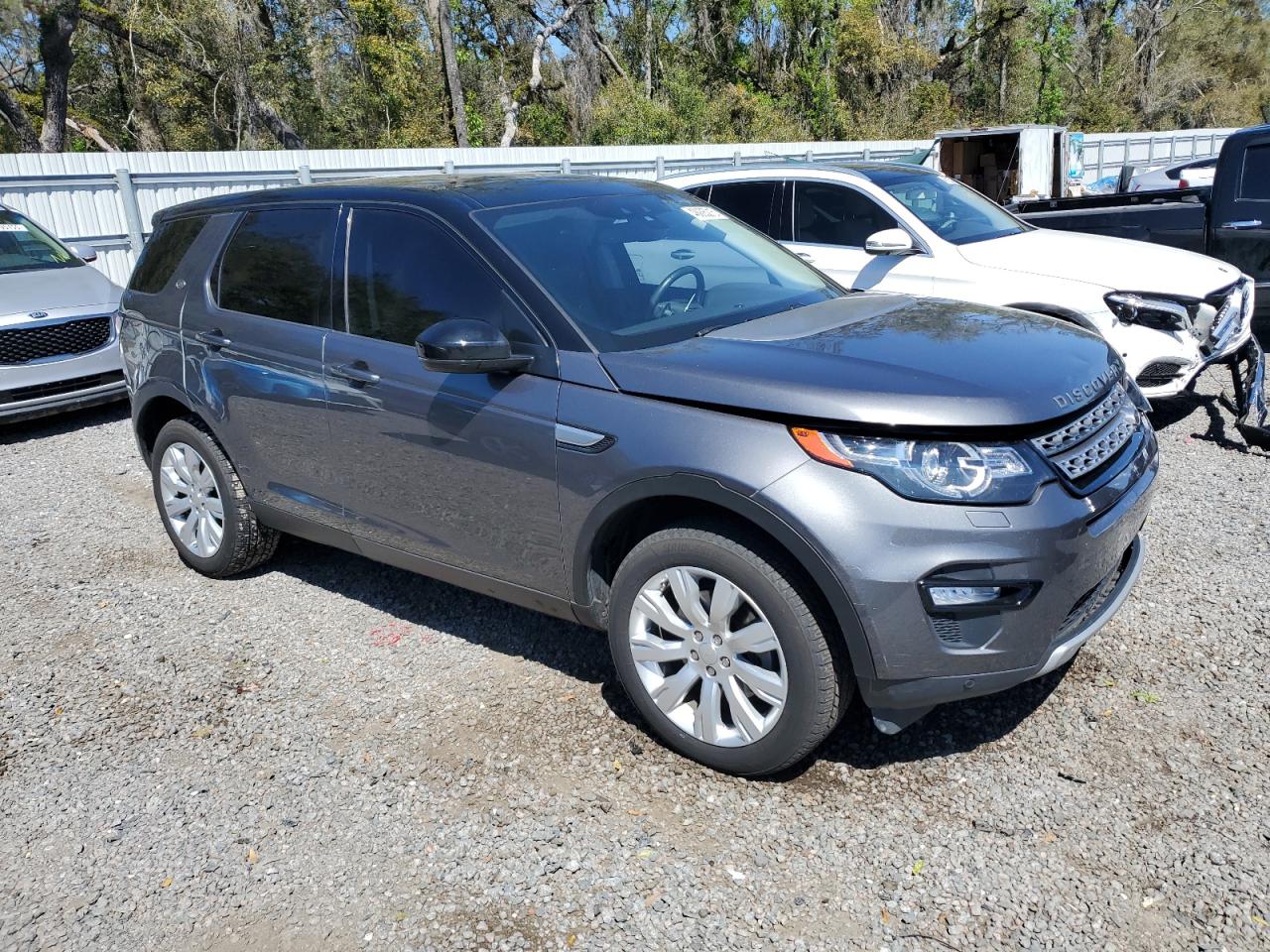 2015 Land Rover Discovery - Image 4
