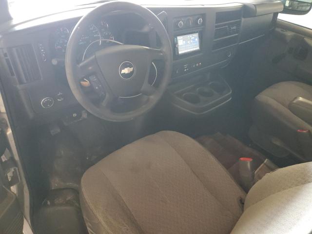 Минивэны CHEVROLET EXPRESS 2012 Серебристый