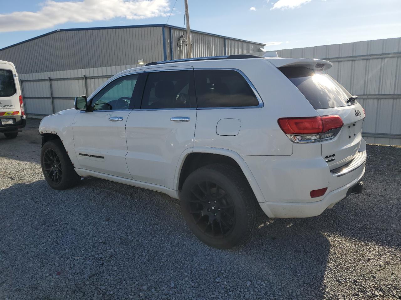 2015 Jeep Grand Cherokee - Image 2