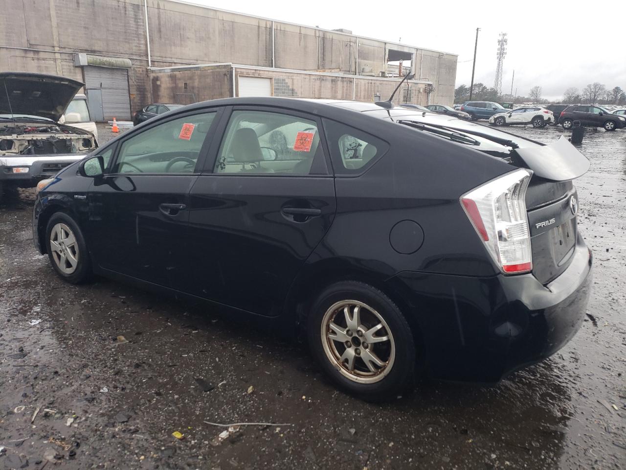 2011 Toyota Prius - Image 2