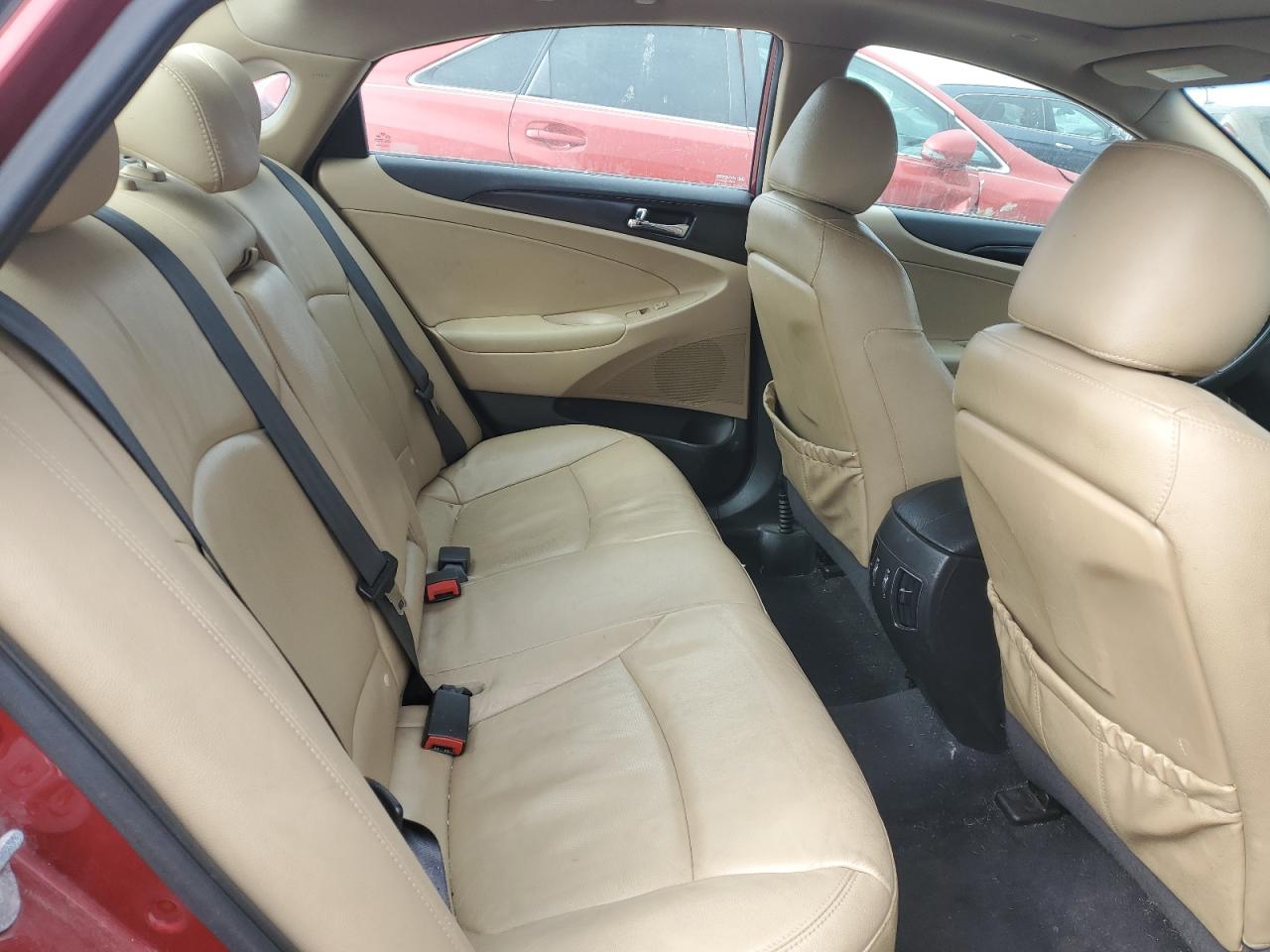 2012 Hyundai Sonata - Image 10