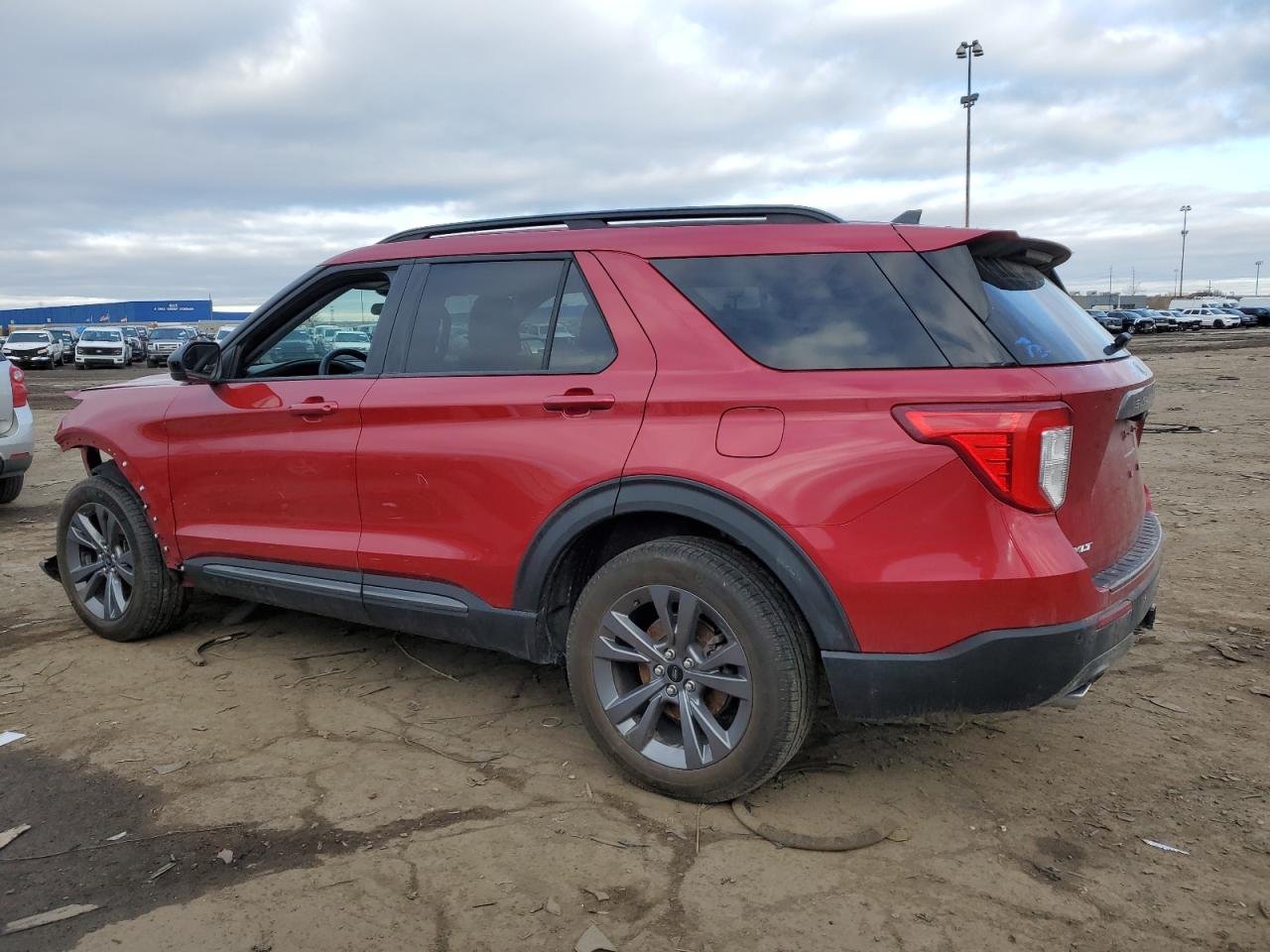 2023 Ford Explorer - Image 2