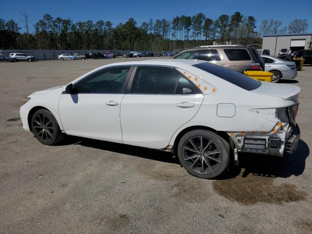 Sedans TOYOTA CAMRY 2016 Biały