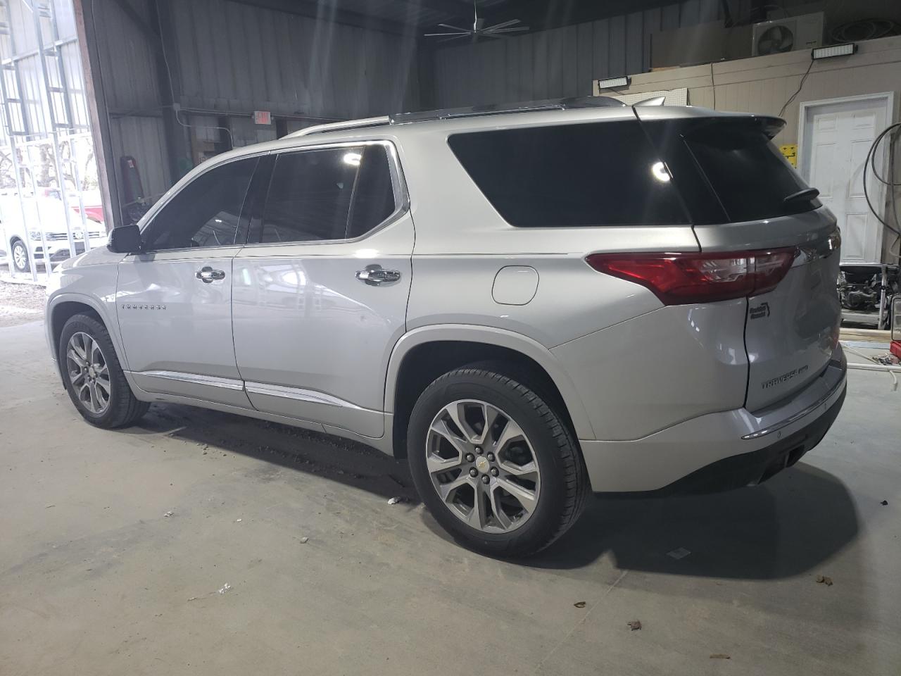 1GNEVJKW0JJ249299 CHEVROLET TRAVERSE 2018