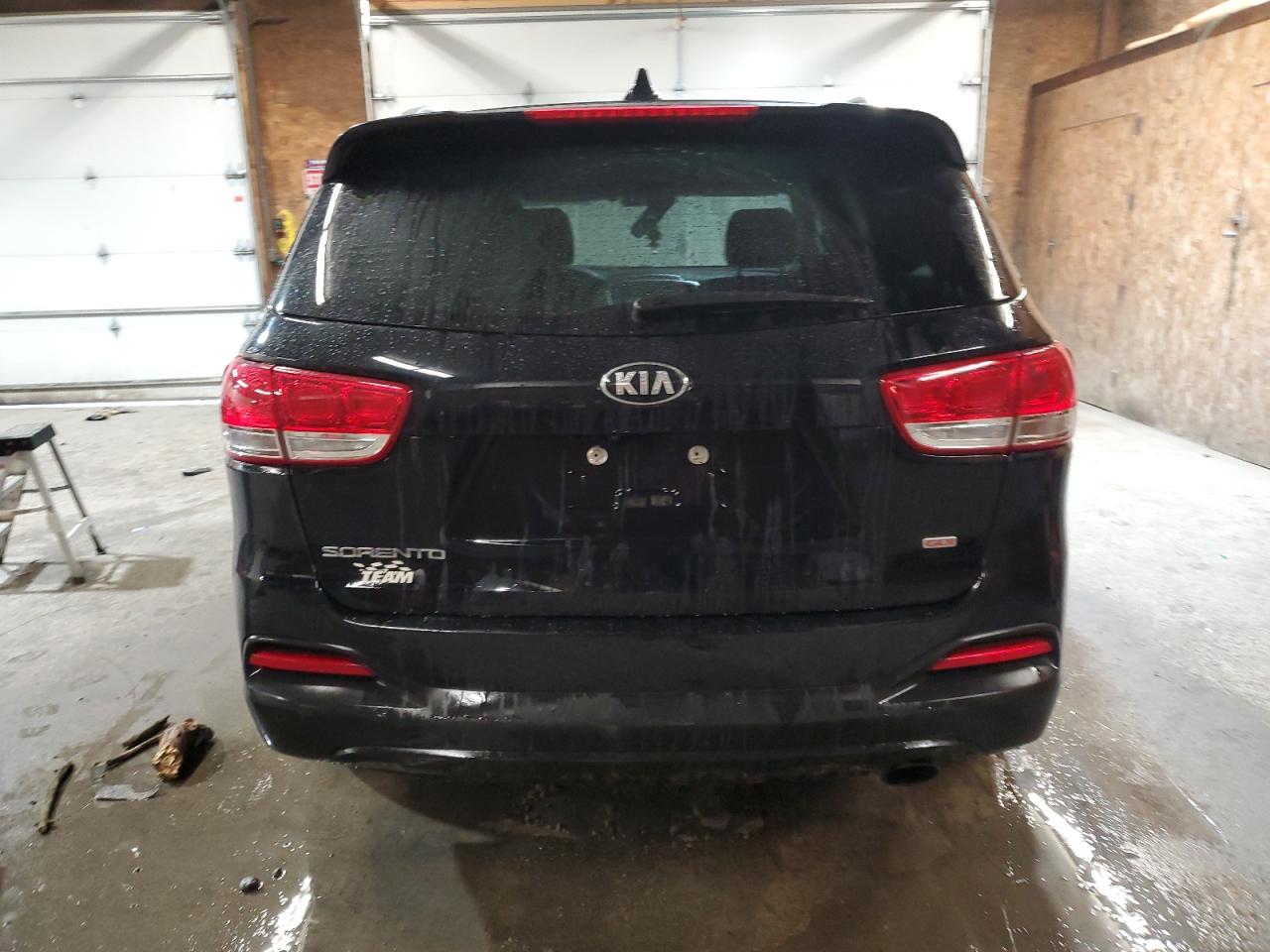 2017 Kia Sorento - Image 6