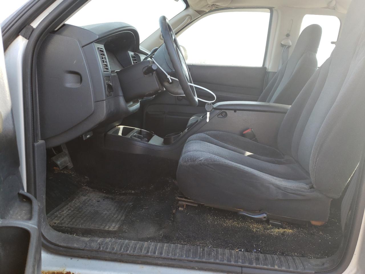 2003 Dodge Dakota - Image 7