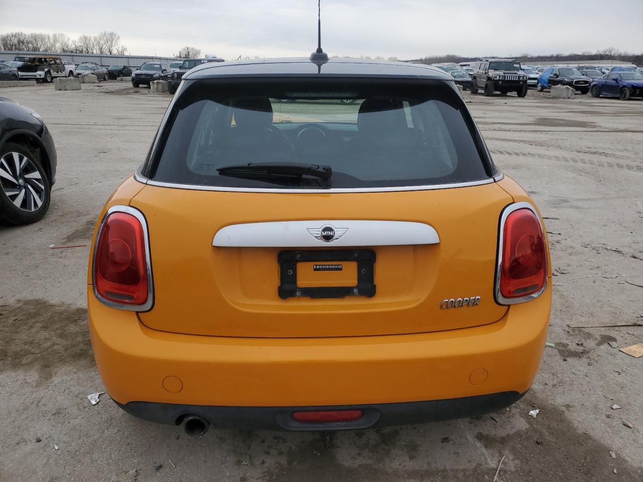 2015 MINI Cooper - Image 6