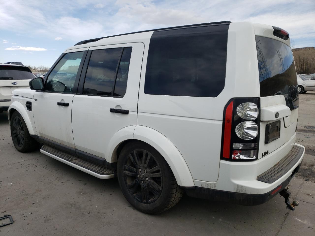 2015 Land Rover LR4 - Image 2