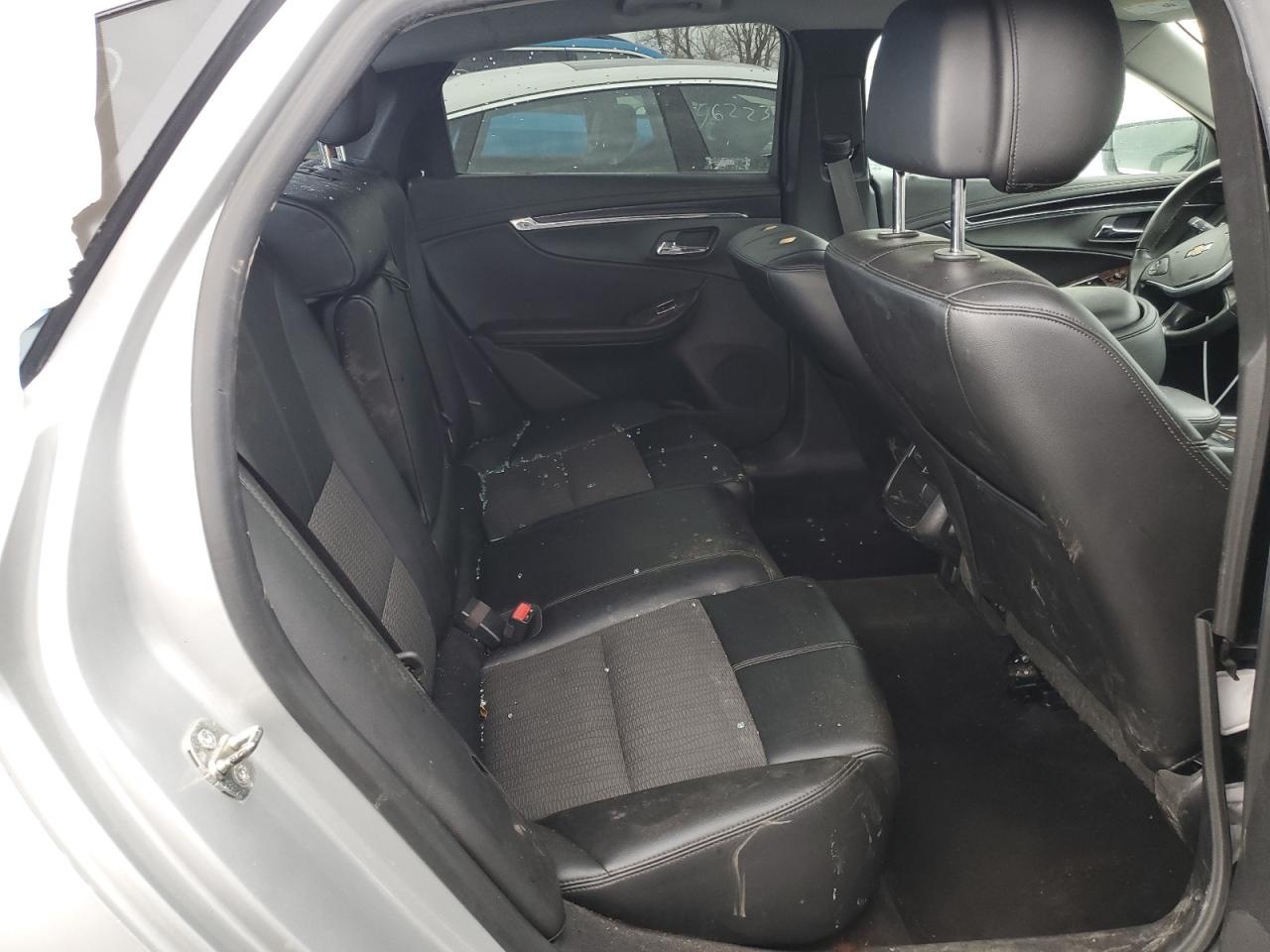 2014 Chevrolet Impala - Image 10
