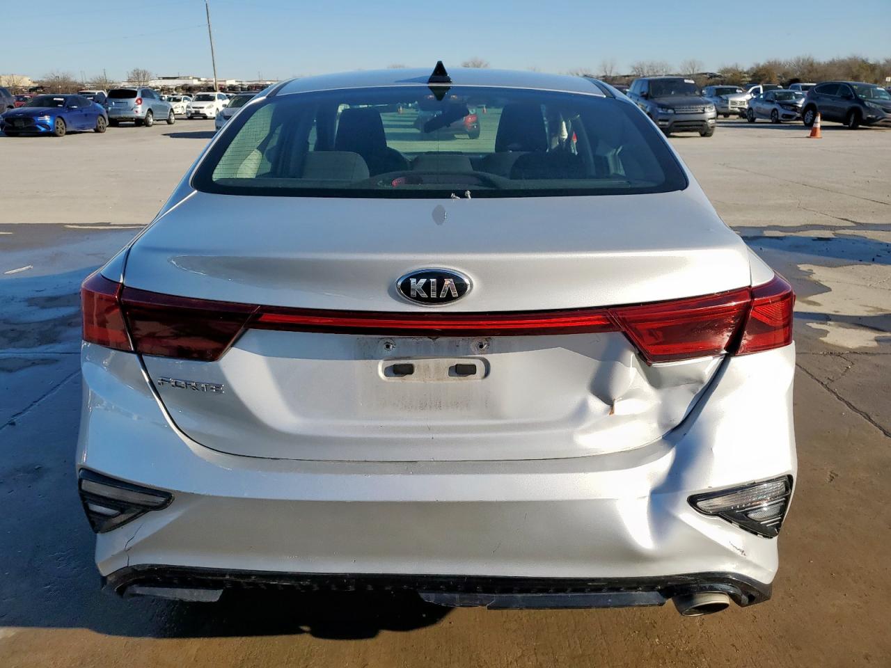 2020 Kia Forte - Image 6