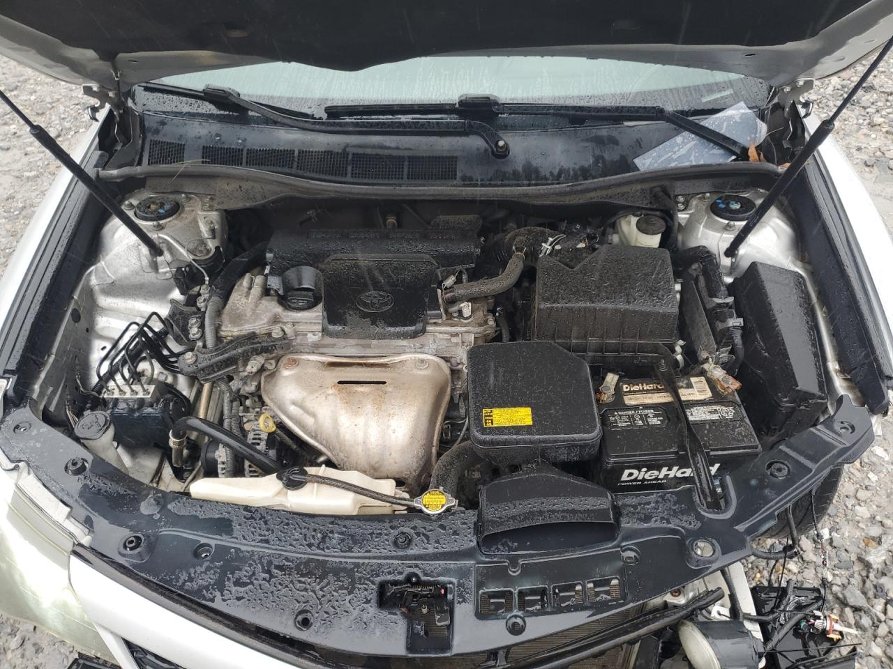 2014 Toyota Camry - Image 12