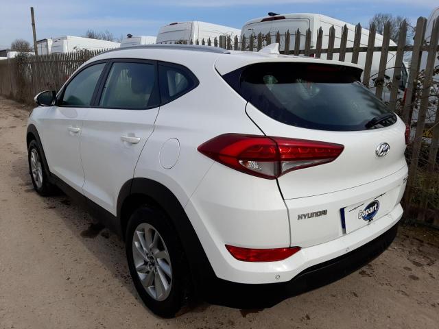 2016 HYUNDAI TUCSON SE