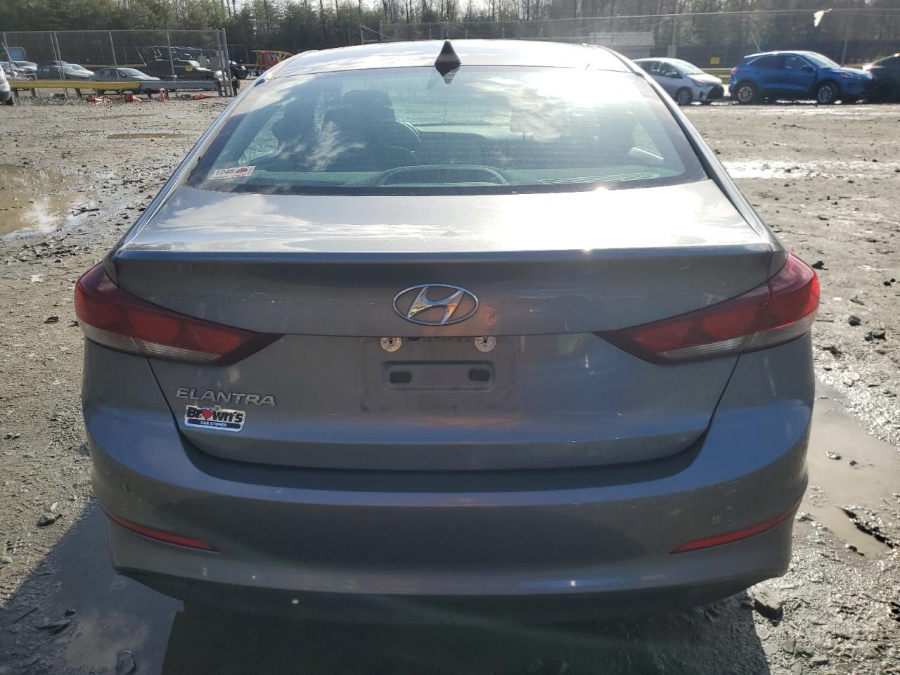 2018 Hyundai Elantra - Image 6