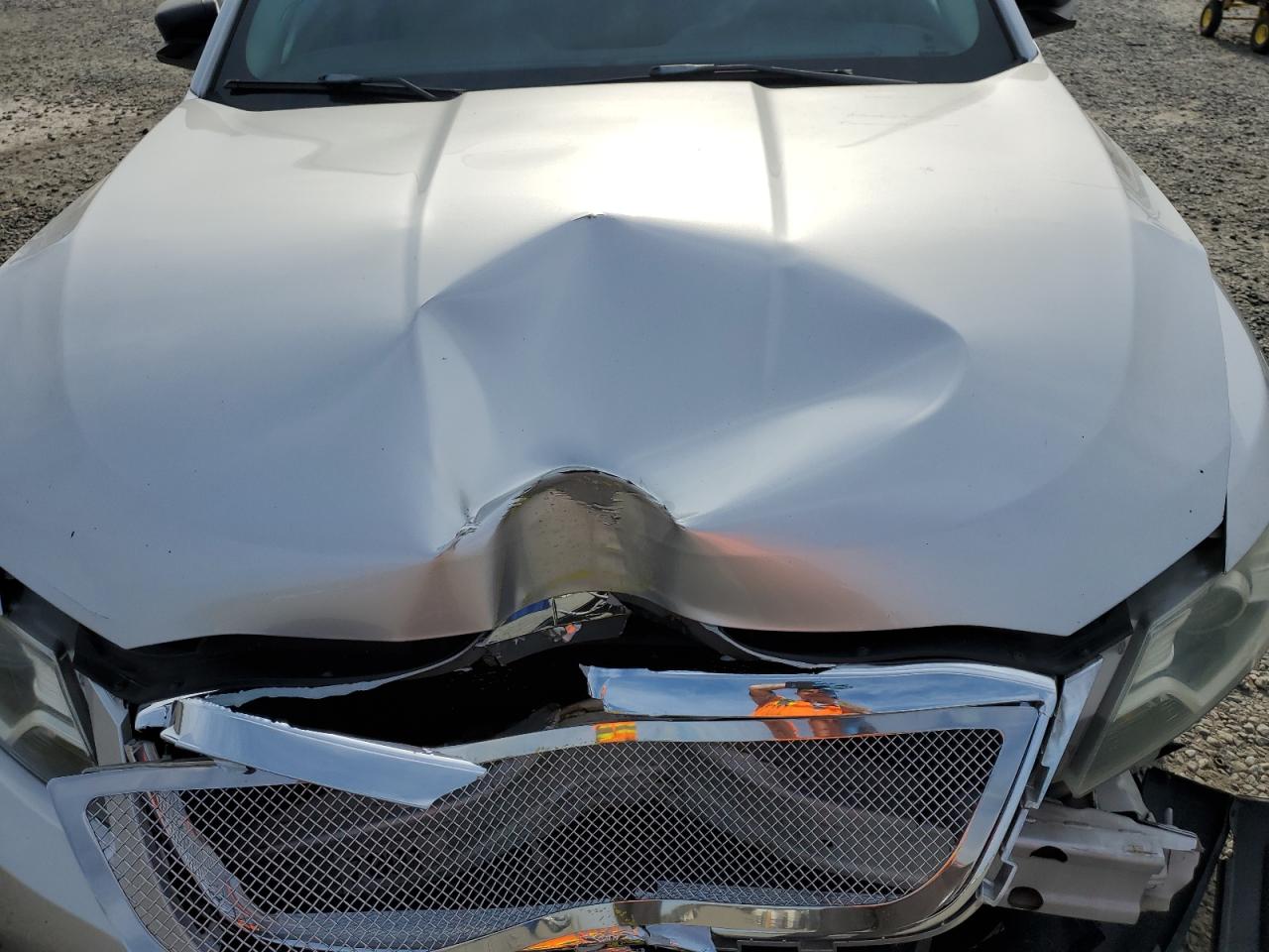 2010 Ford Taurus - Image 12