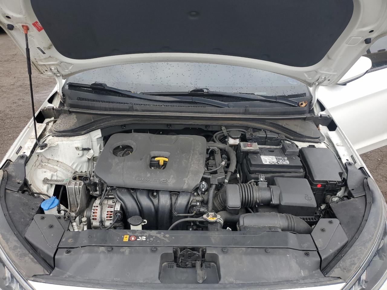 2020 Hyundai Elantra - Image 12