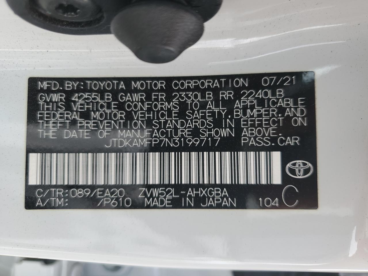 2022 Toyota Prius - Image 13