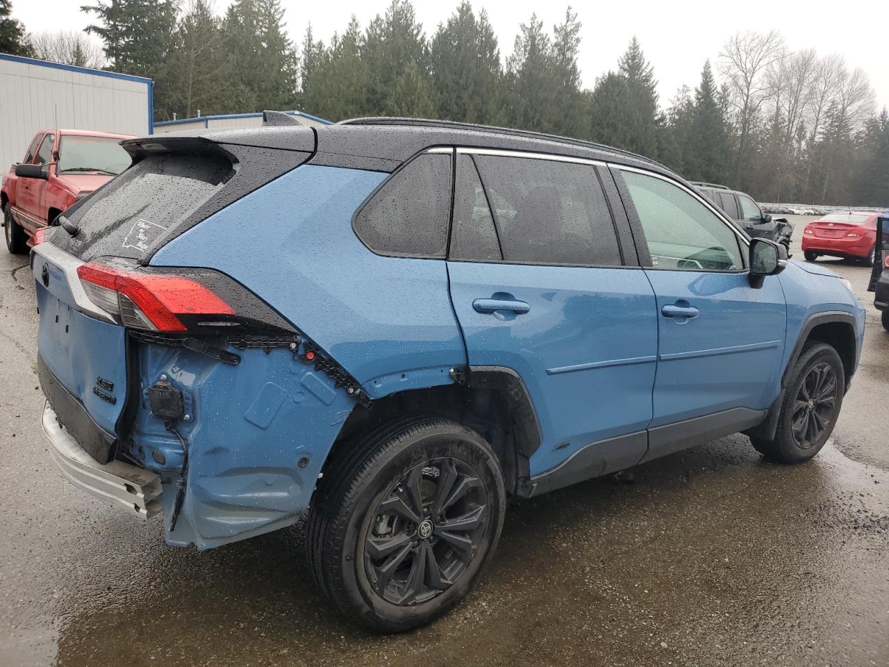 2023 Toyota RAV 4 - Image 3