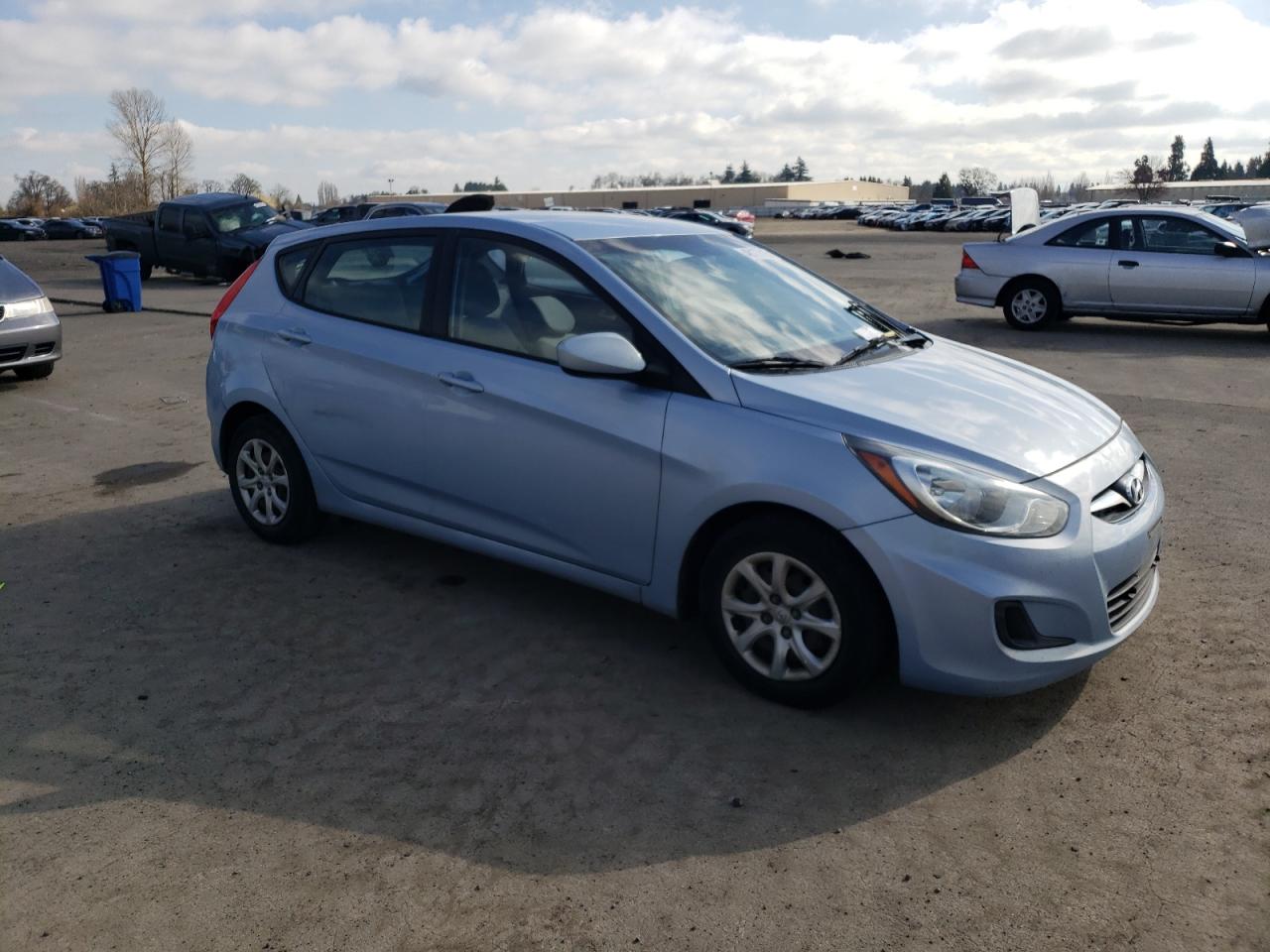 2014 Hyundai Accent - Image 4