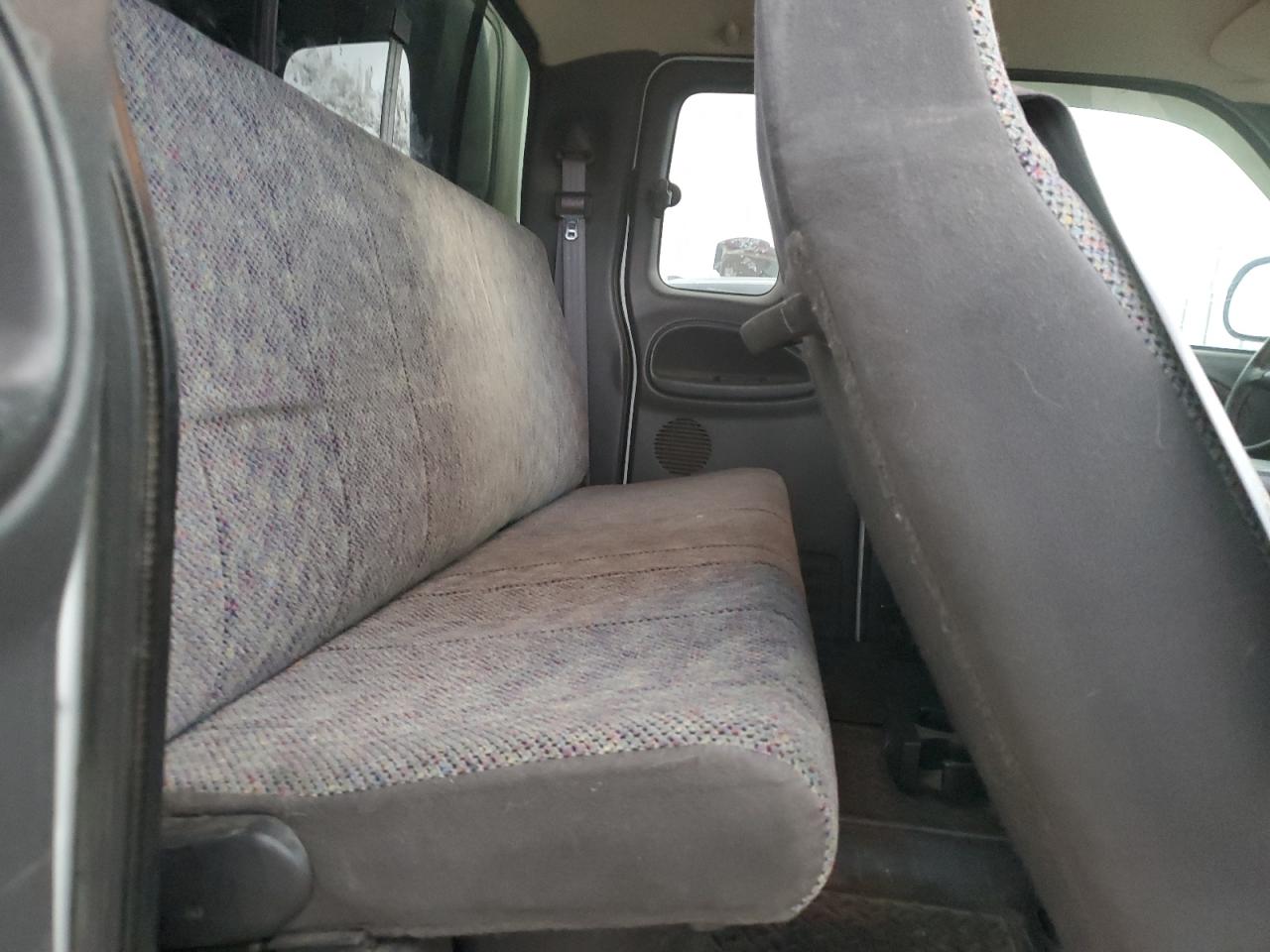 1998 Dodge RAM - Image 10