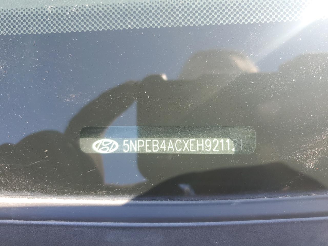 2014 Hyundai Sonata - Image 12