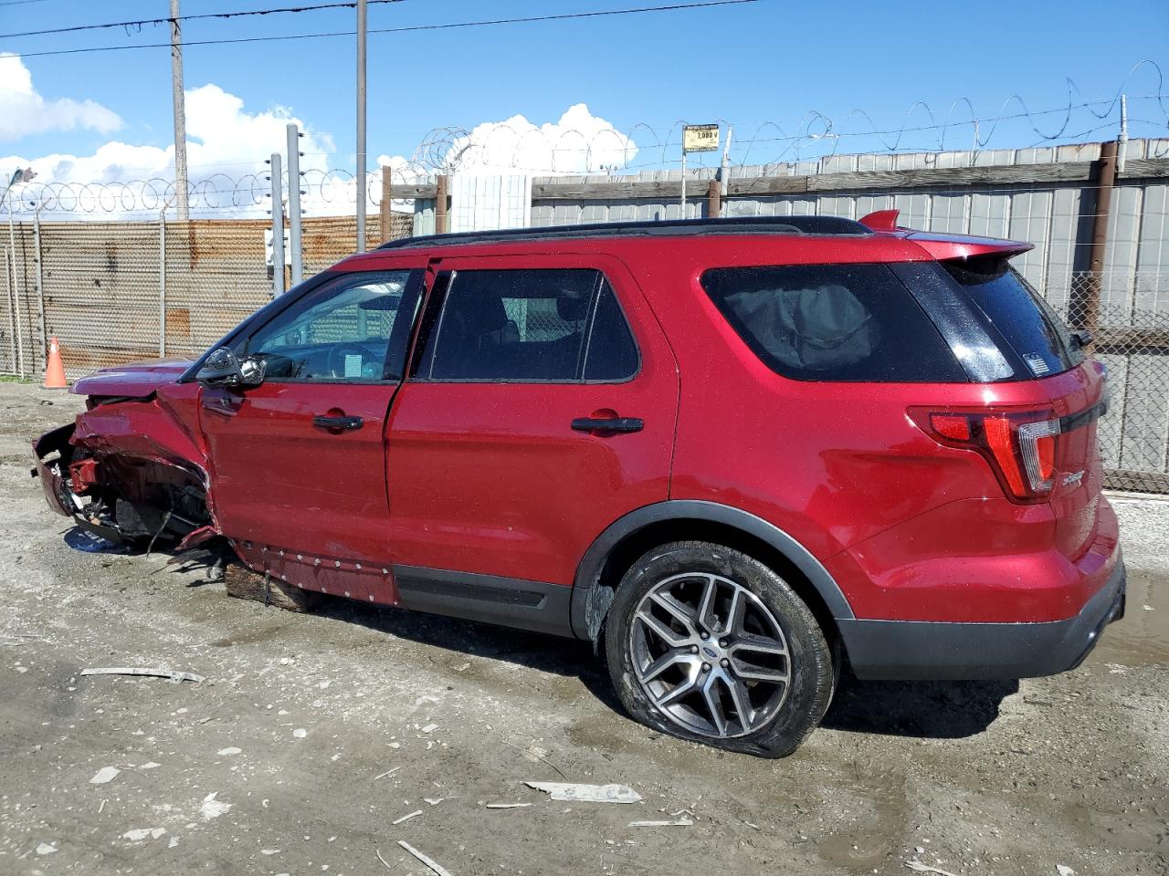 2016 Ford Explorer - Image 2