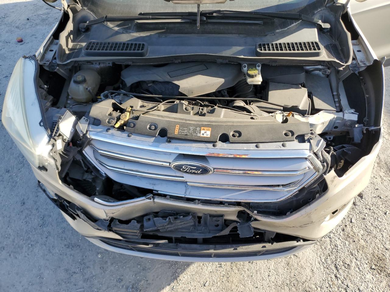 1FMCU0J9XHUB74091 FORD ESCAPE 2017