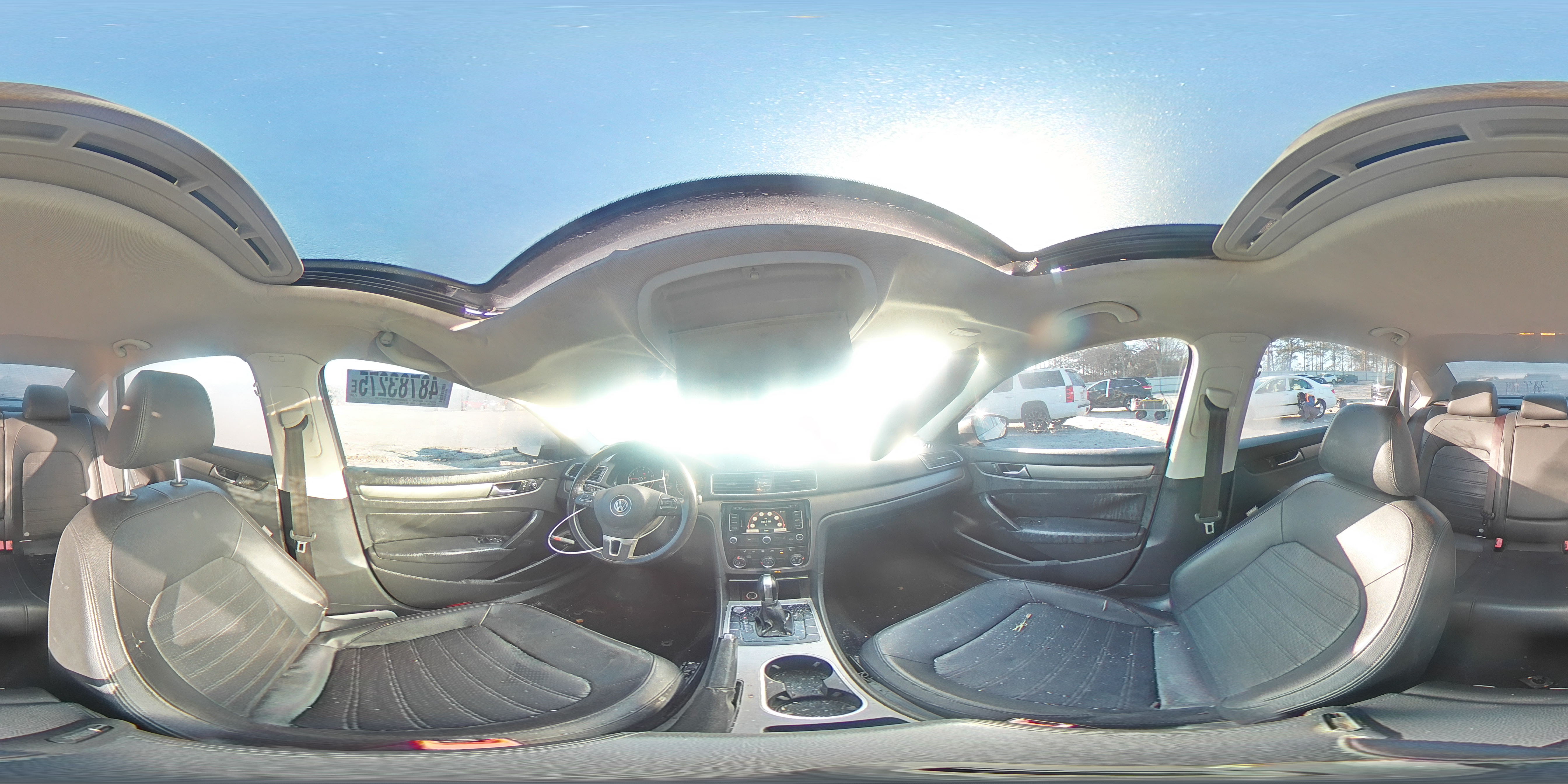 2015 Volkswagen Passat - Image 12