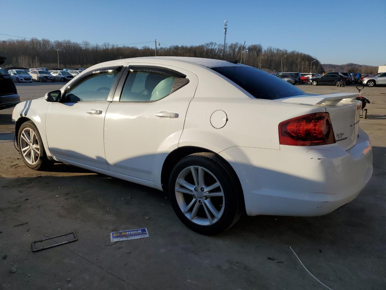 2012 Dodge Avenger - Image 2