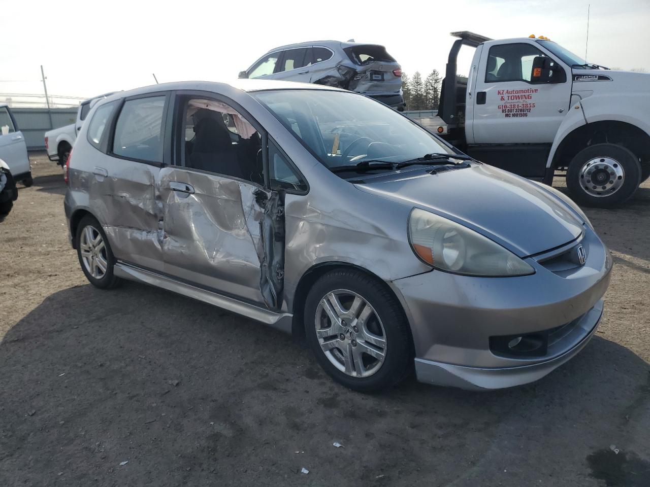 2007 Honda Fit - Image 4