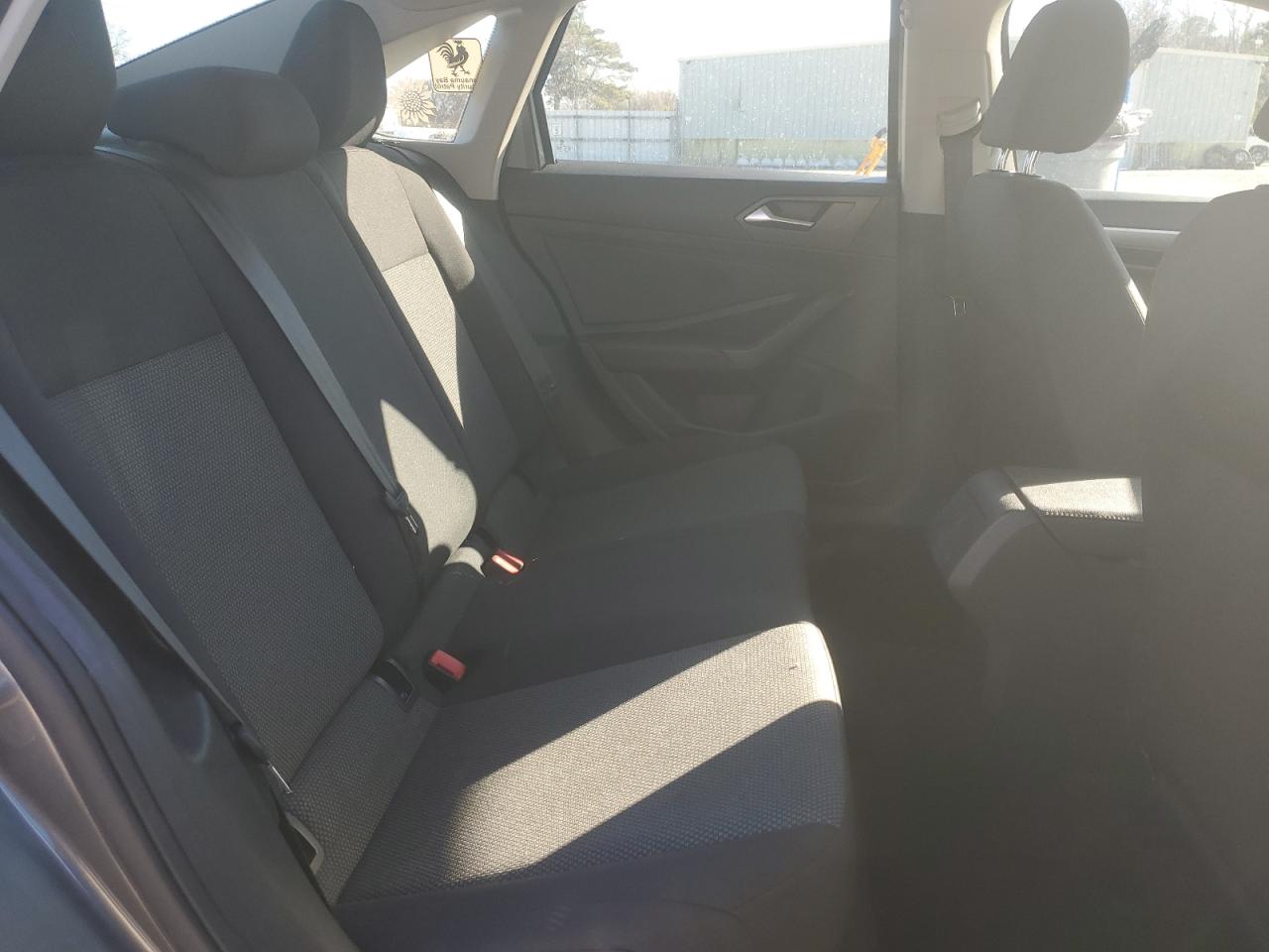 2019 Volkswagen Jetta - Image 10