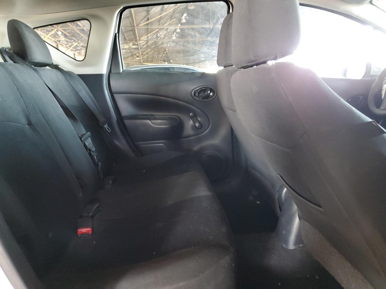 2015 Nissan Versa - Image 10