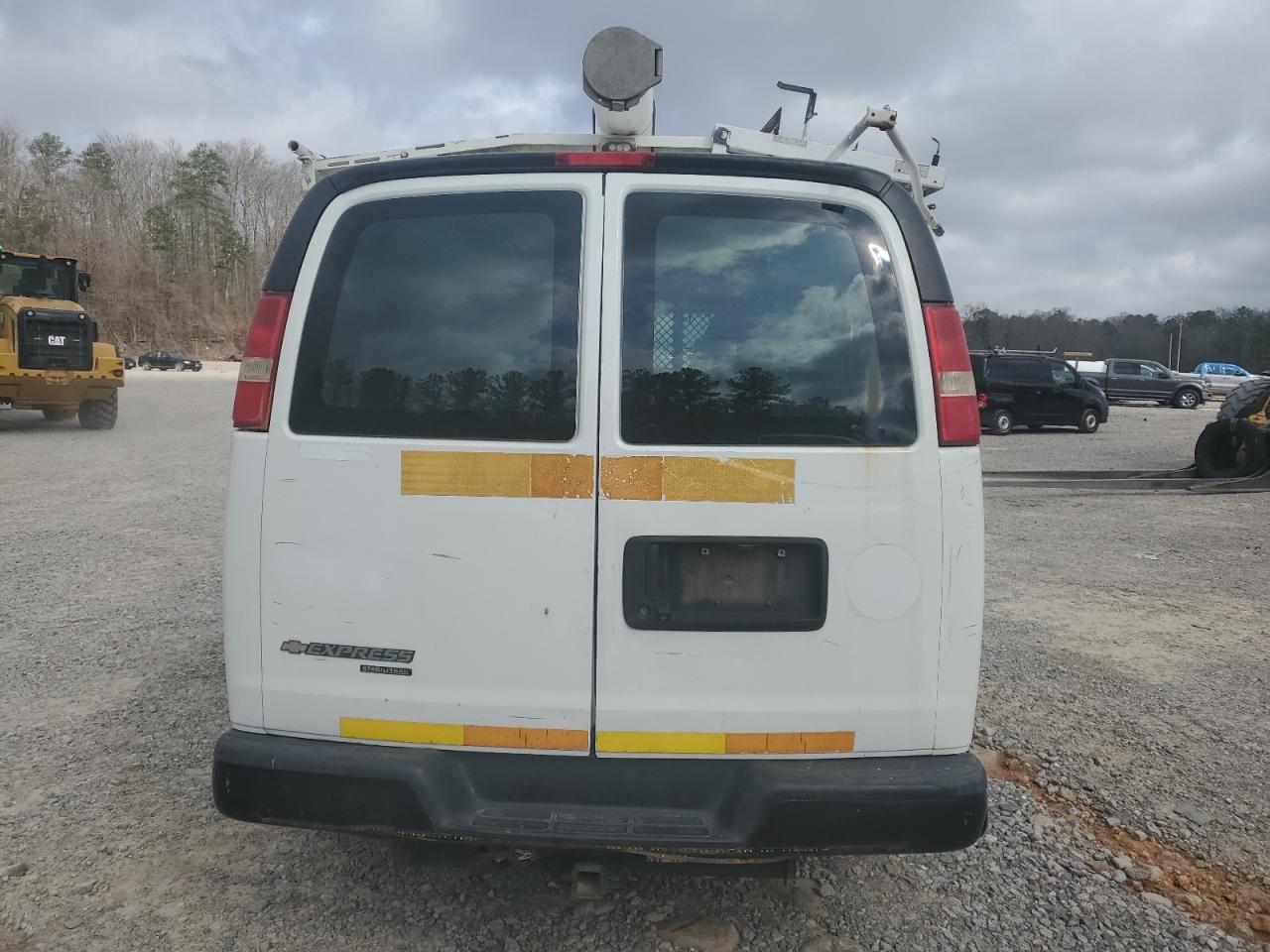 2013 Chevrolet Express 2500 Utility / Service Van VIN: 1GCWGFCAXD1904239 Lot: 47970325