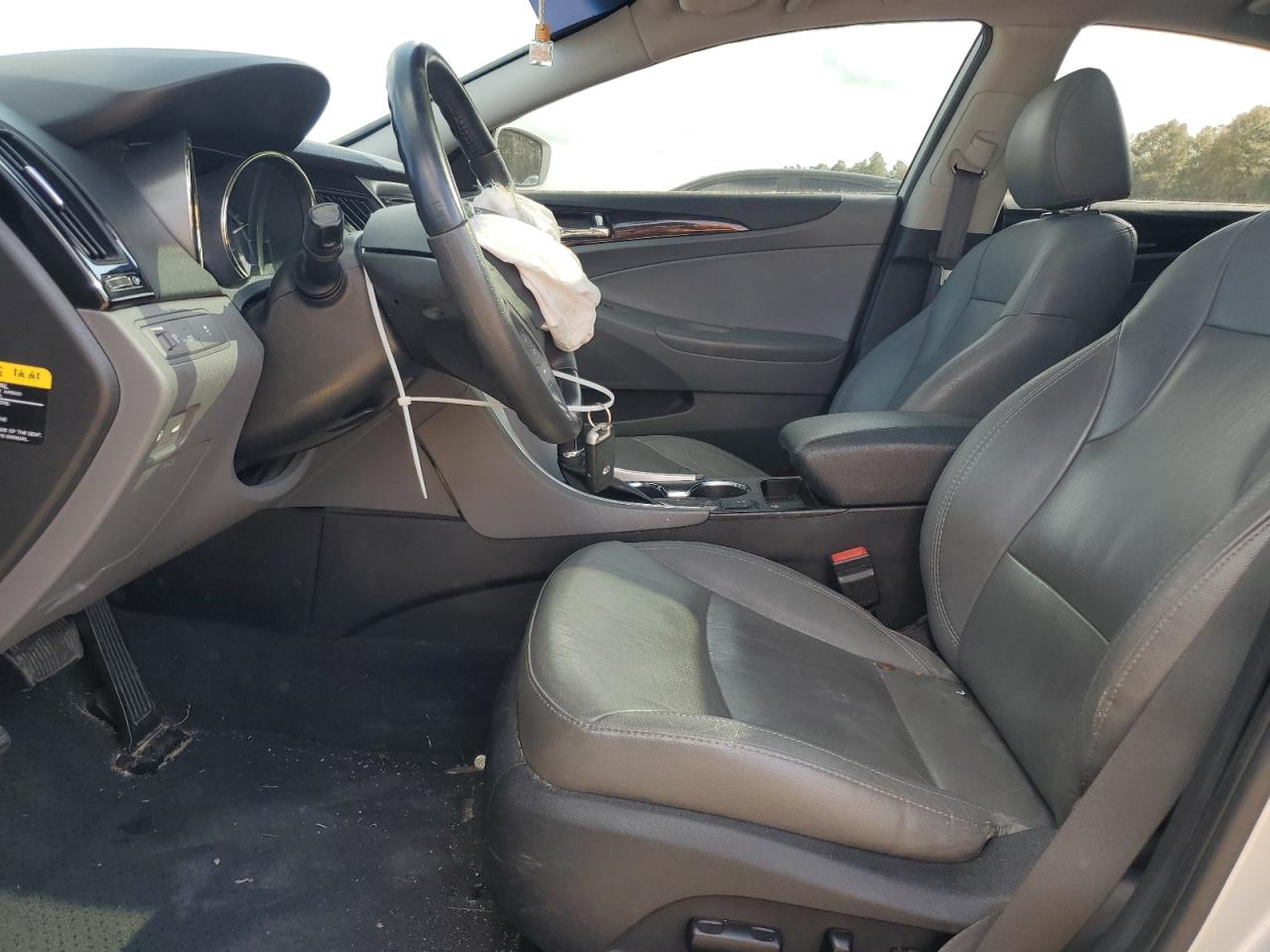2012 Hyundai Sonata - Image 7