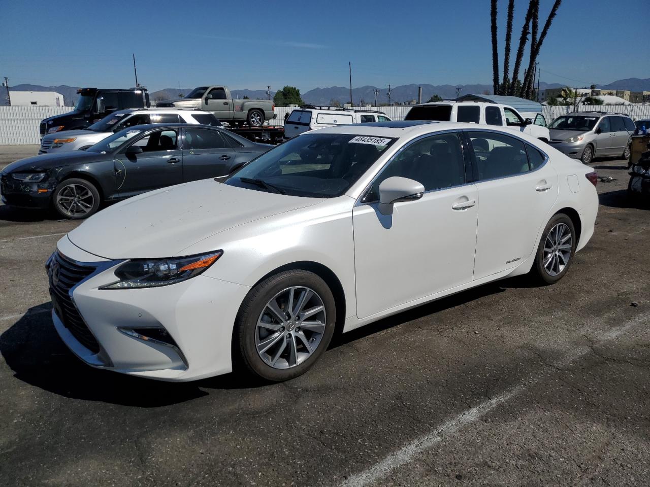 2018 Lexus ES - Image 1