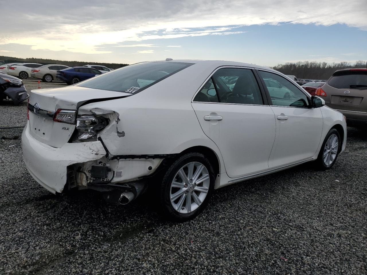2014 Toyota Camry - Image 3