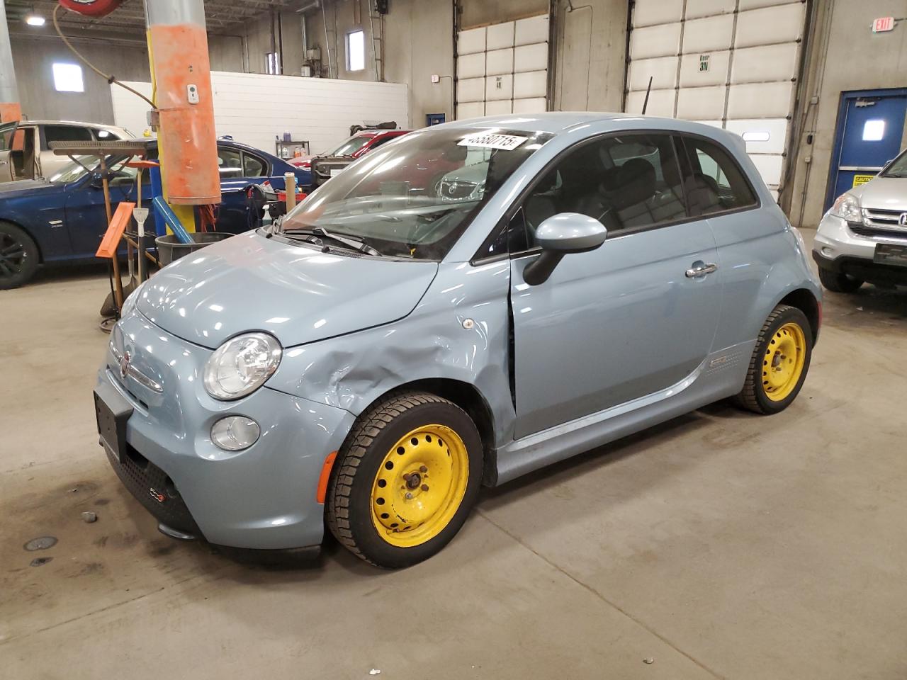 2015 Fiat 500 Electric na sprzedaż w Blaine, MN - Front End