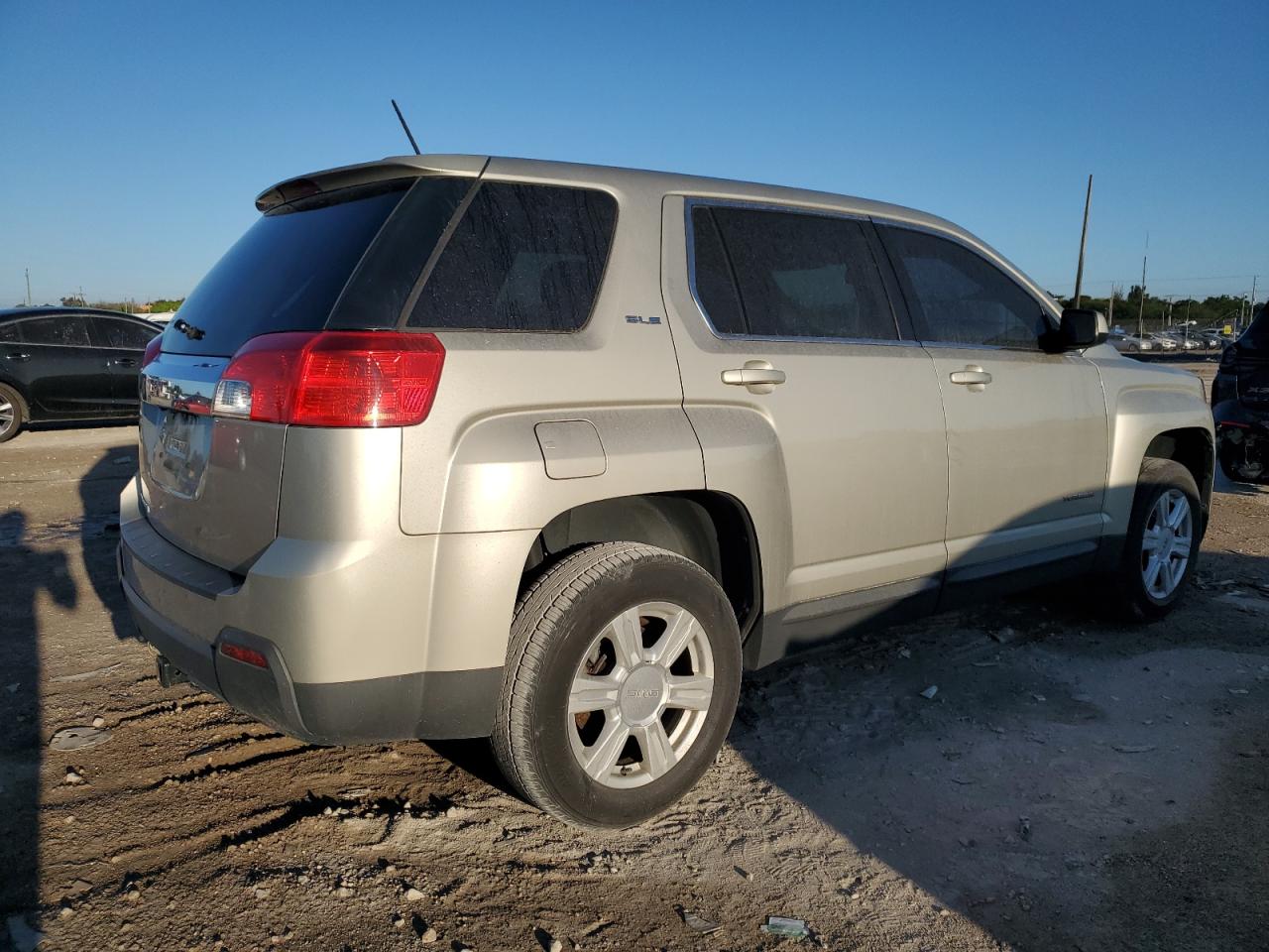 2015 GMC Terrain - Image 3