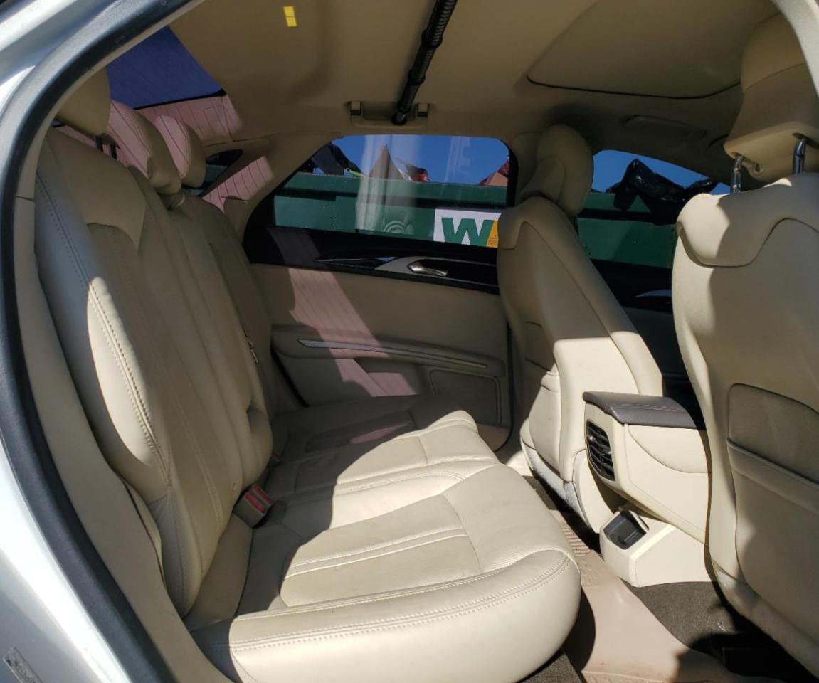 2013 Lincoln MKZ - Image 10