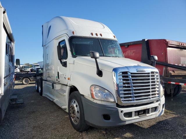 2016 Freightliner Cascadia 125 Semi Truck