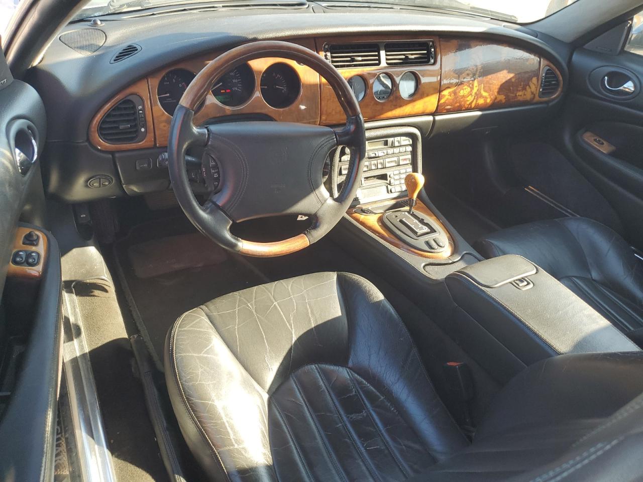 2000 Jaguar XKR - Image 8