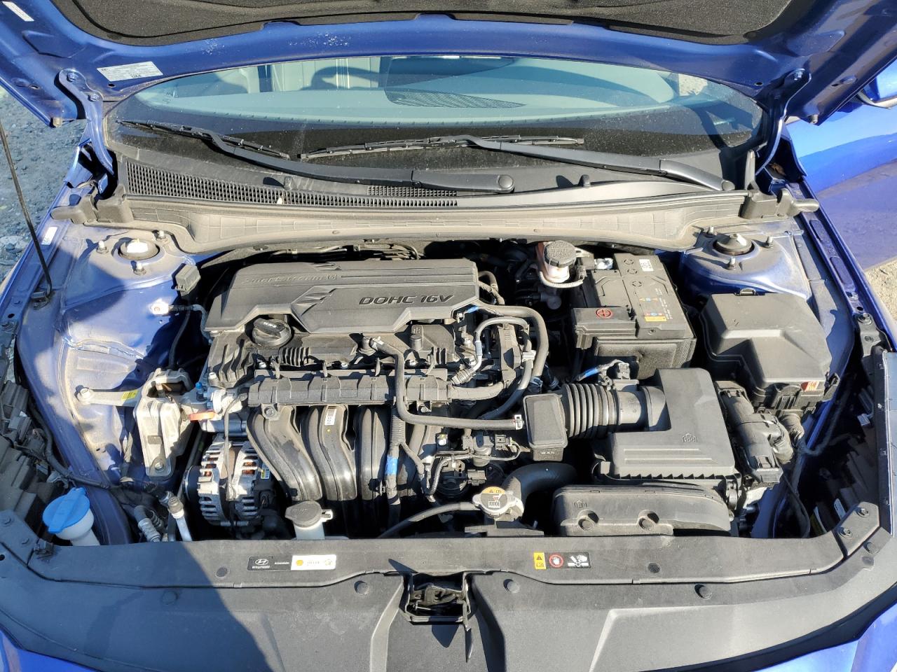 2022 Hyundai Elantra - Image 12