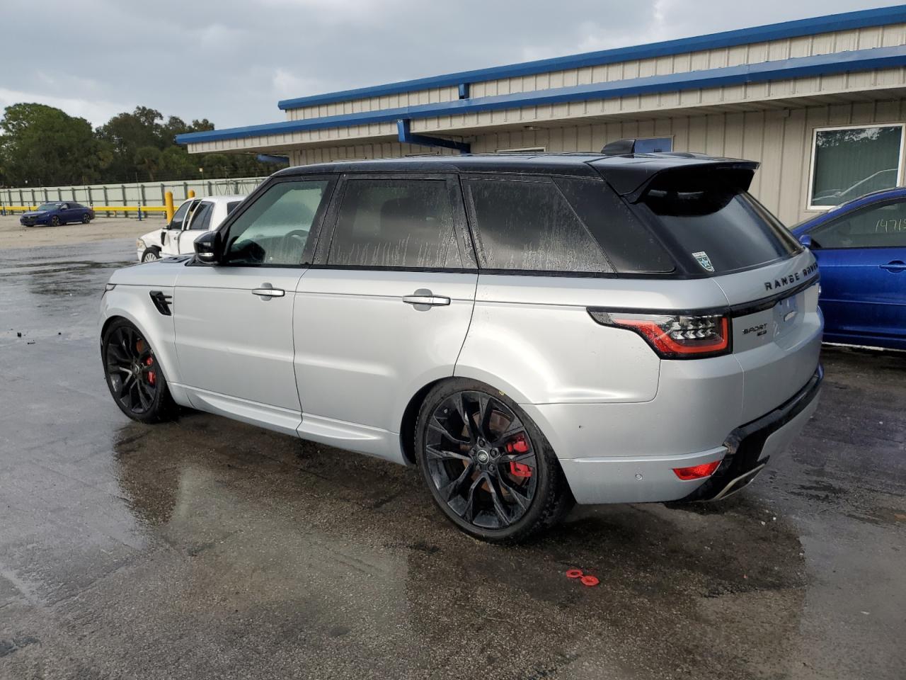 2022 Land Rover Range Rover - Image 2