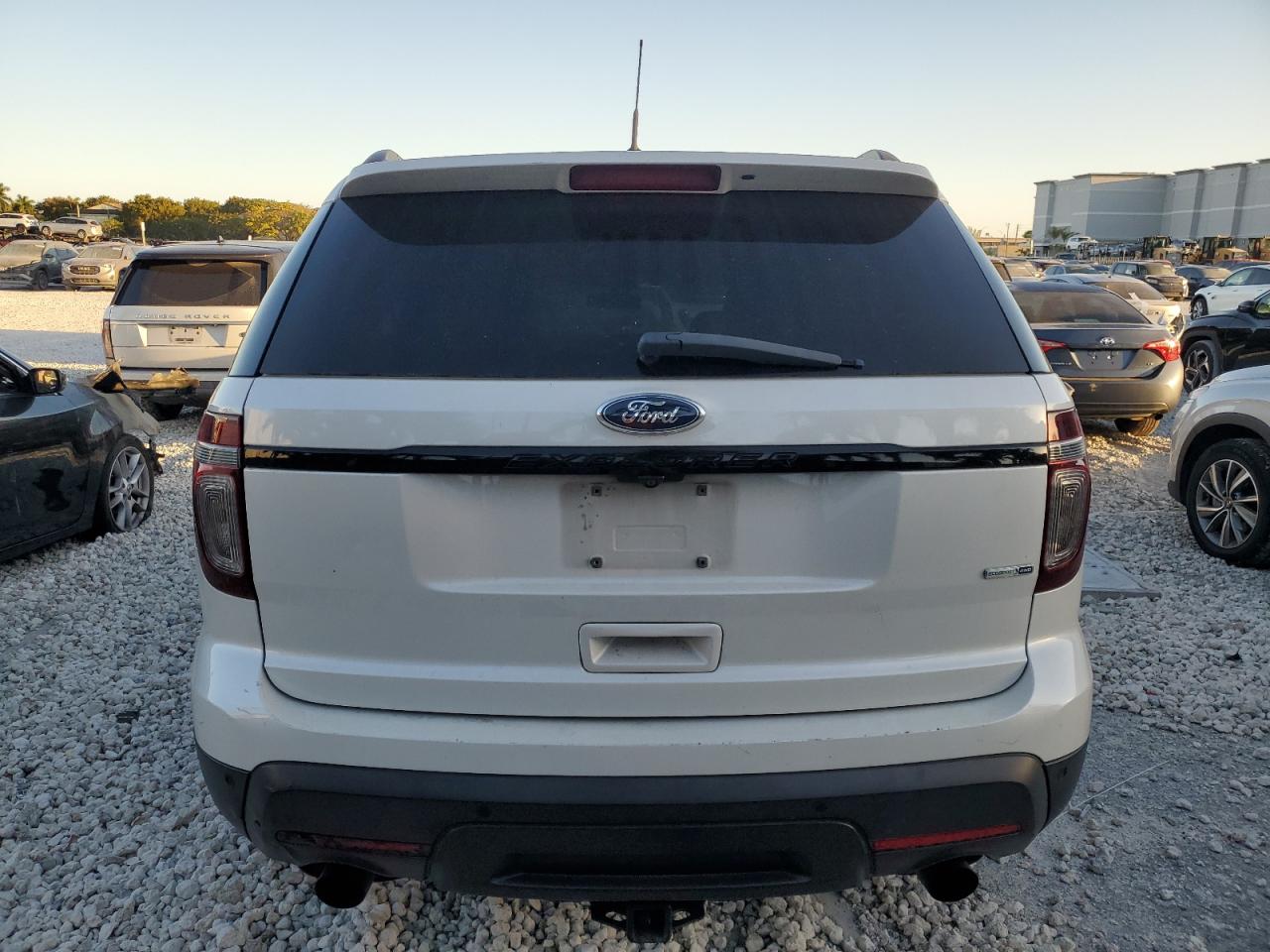 2013 Ford Explorer - Image 6