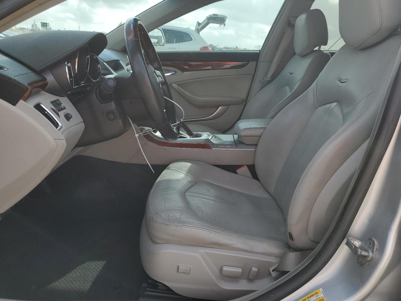2010 Cadillac CTS - Image 7