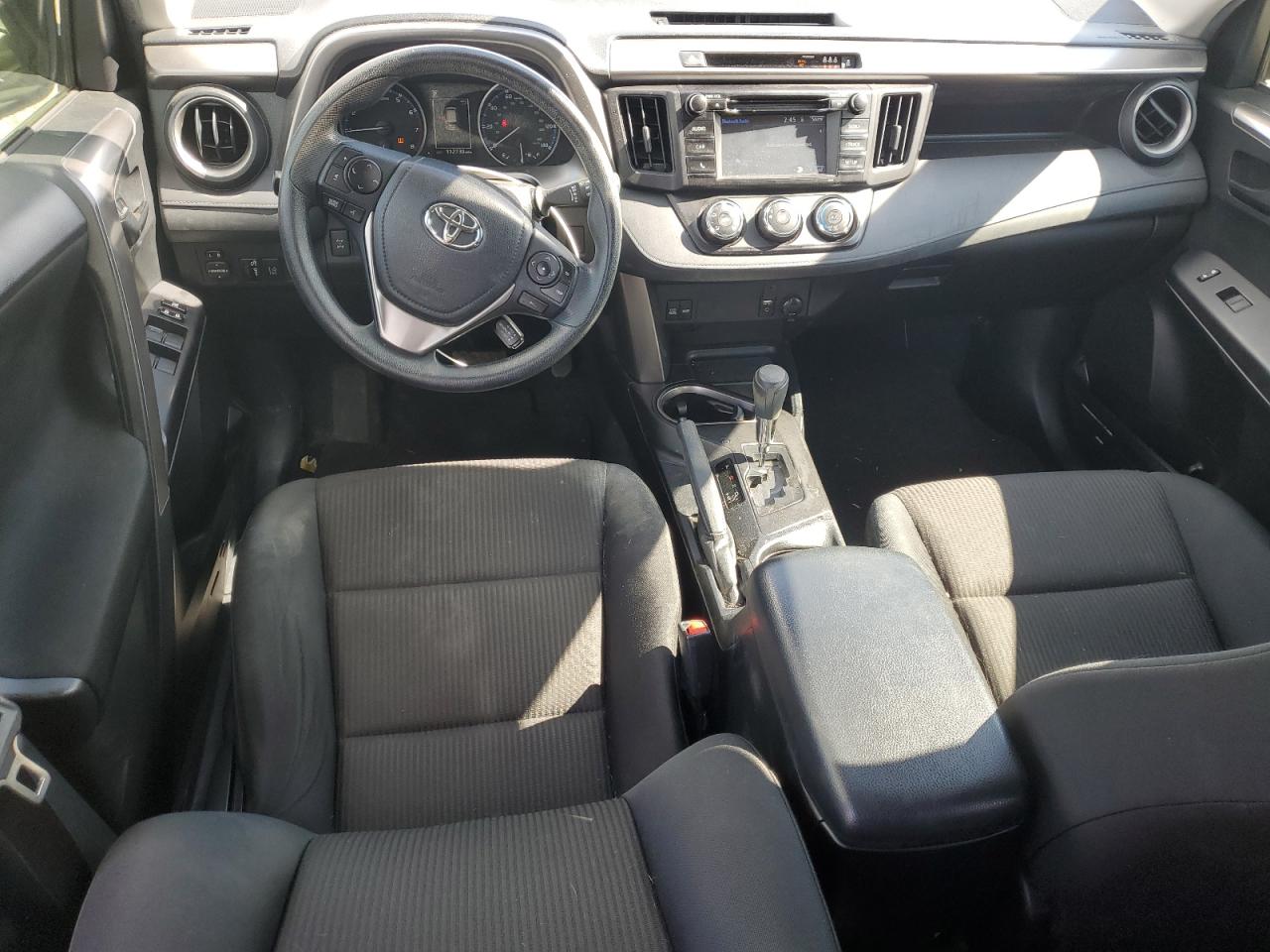 2017 Toyota RAV 4 - Image 8