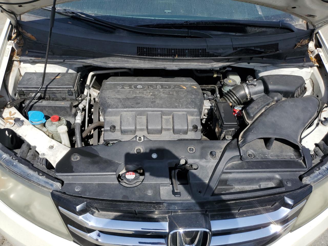 2015 Honda Odyssey - Image 12
