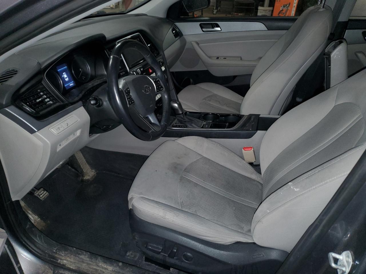 2018 Hyundai Sonata - Image 7